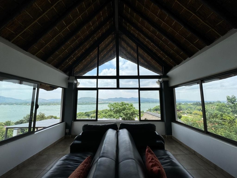 10 Bedroom Property for Sale in Kosmos North West